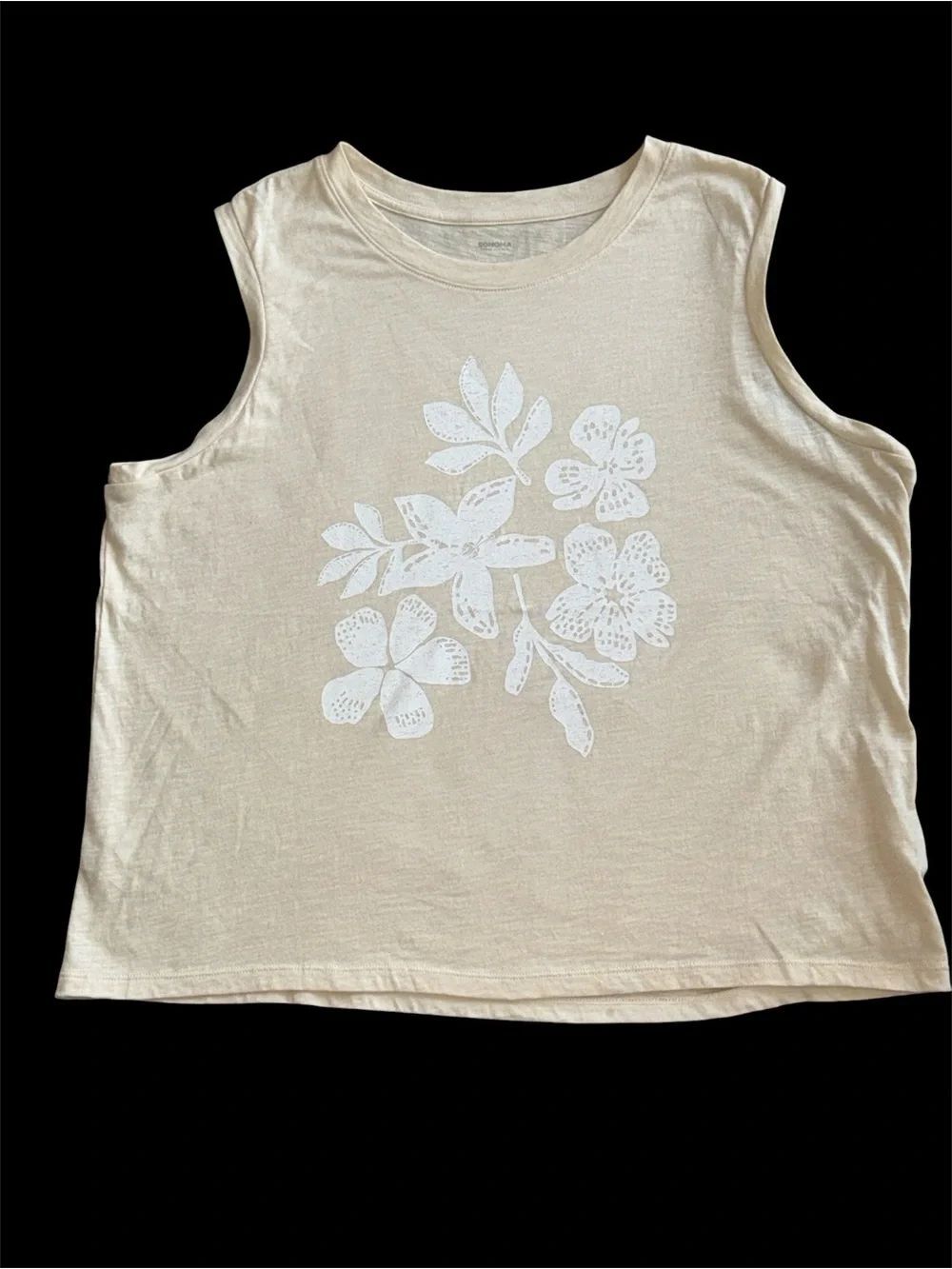 Sonoma Lightweight Hibiscus Tank Top!
